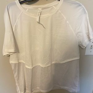 NWOT Lululemon Tee